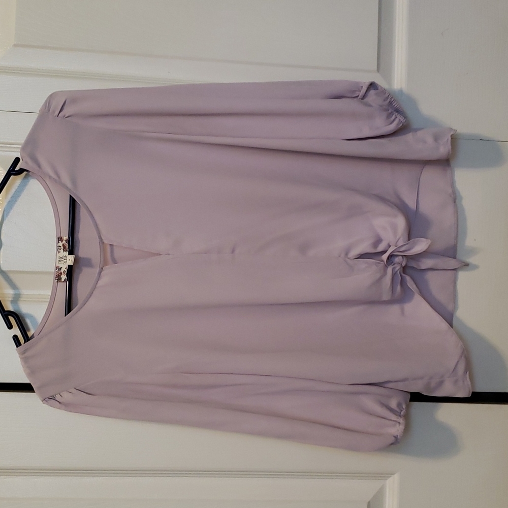 Long sleeve work top